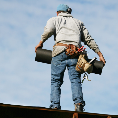 What is the average cost of a roofer per square foot?
